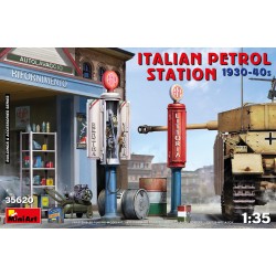 Italian petrol station 1930-40
