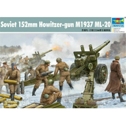 soviet 152mm howitzer & crew
