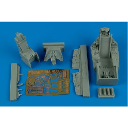  F-16A MLU Falcon cockpit set